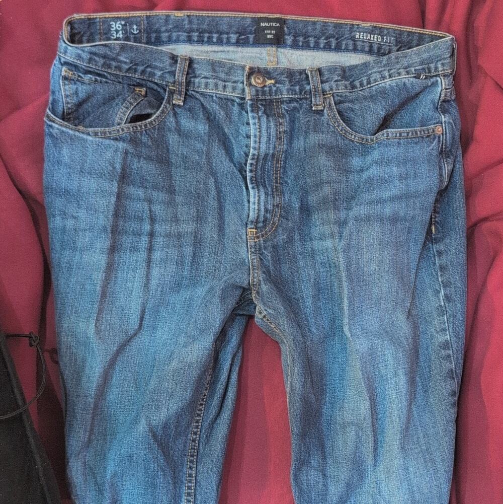 Nautica Men's Relaxed Fit Straight Blue Medium Wash Denim Jeans, 36x34
